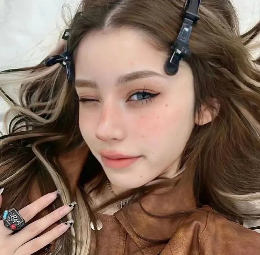 沉默一瞬海报